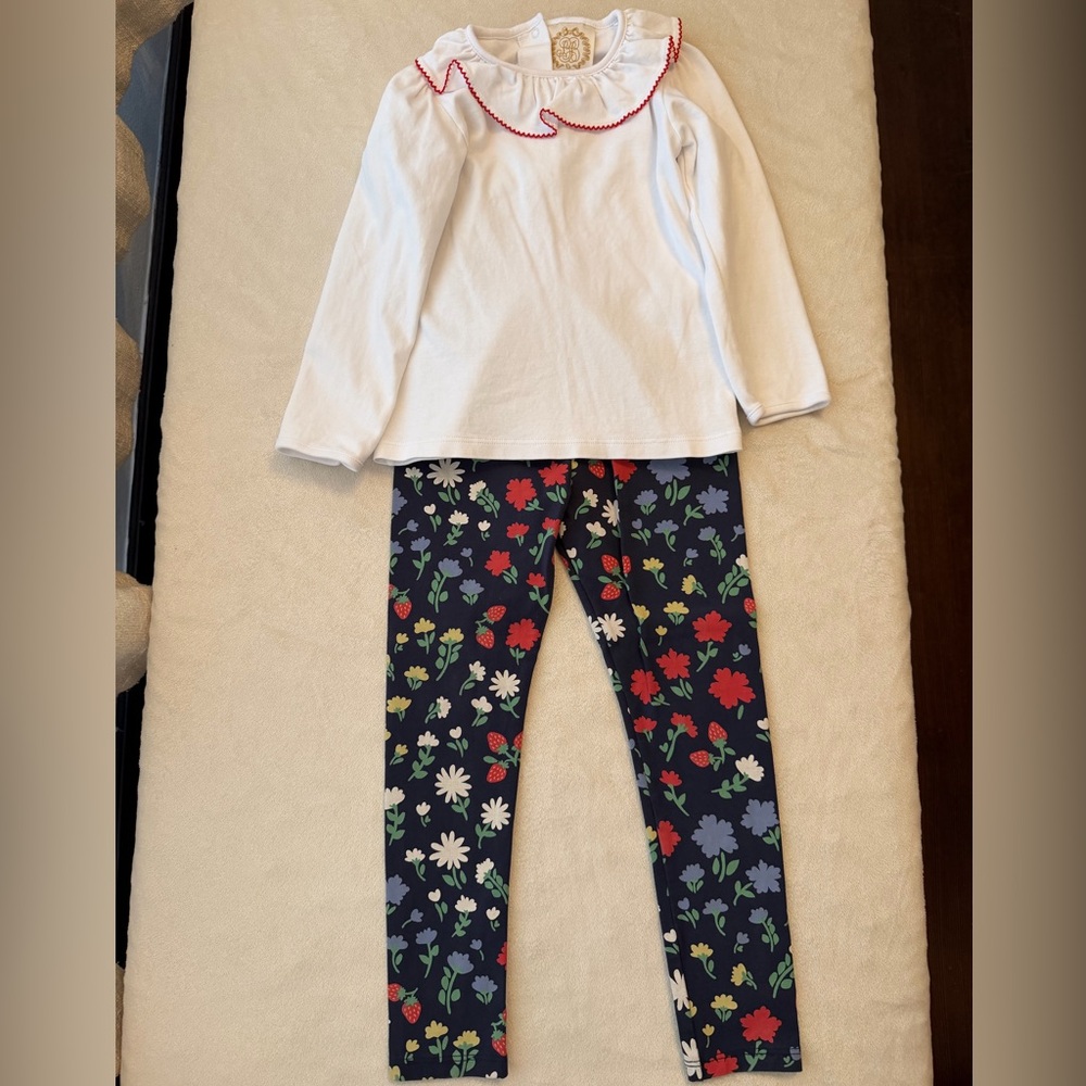The Beaufort Bonnet Company White and Navy Floral Set